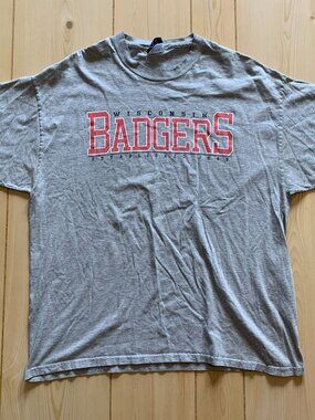 Vintage Y2K Wisconsin Badgers NCAA College Team AS Sports Football T-Shirt XL